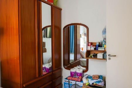 Quarto 1 de apartamento para alugar com 2 quartos, 44m² em Água Santa, Rio de Janeiro