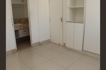 Apartamento para alugar com 74m², 2 quartos e 1 vagaSuíte