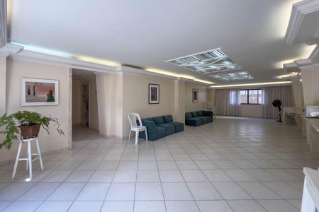 Apartamento à venda com 96m², 2 quartos e 1 vagaSalão de festas