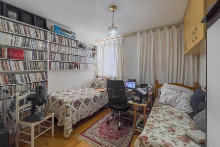 Apartamento à venda com 96m², 2 quartos e 1 vagaQuarto 2