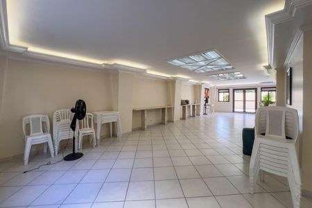 Apartamento à venda com 96m², 2 quartos e 1 vagaSalão de festas
