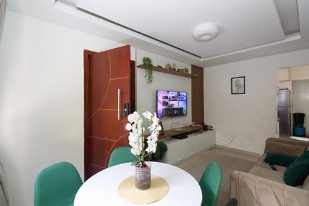 Apartamento para alugar com 70m², 3 quartos e 1 vaga Apartamento para alugar com 70m², 3 quartos e 1 vagaSala