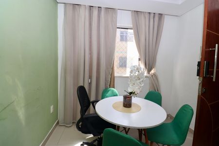 Apartamento para alugar com 70m², 3 quartos e 1 vaga Apartamento para alugar com 70m², 3 quartos e 1 vagaSala