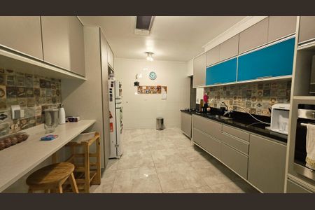 Casa à venda com 4 quartos, 182m² em Jardim Planalto, Jundiaí