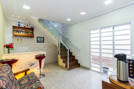 Casa para alugar com 240m², 4 quartos e 2 vagas Casa para alugar com 240m², 4 quartos e 2 vagasSala 2