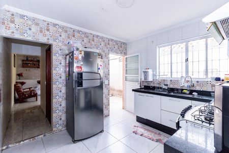 Casa para alugar com 240m², 4 quartos e 2 vagas Casa para alugar com 240m², 4 quartos e 2 vagasCozinha