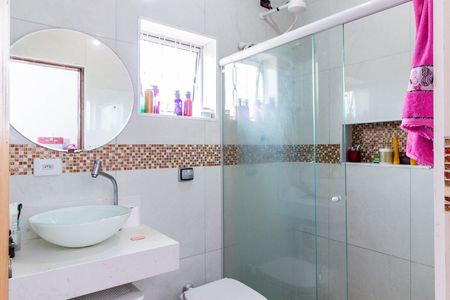 Casa para alugar com 240m², 4 quartos e 2 vagas Casa para alugar com 240m², 4 quartos e 2 vagasBanheiro Quarto 2