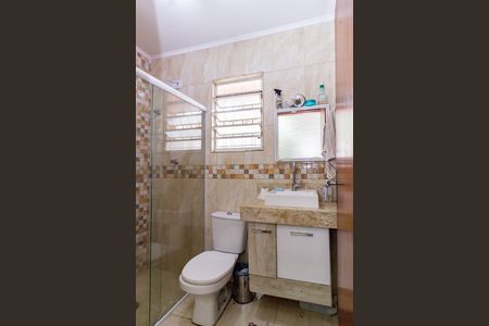 Casa para alugar com 240m², 4 quartos e 2 vagas Casa para alugar com 240m², 4 quartos e 2 vagasBanheiro 2