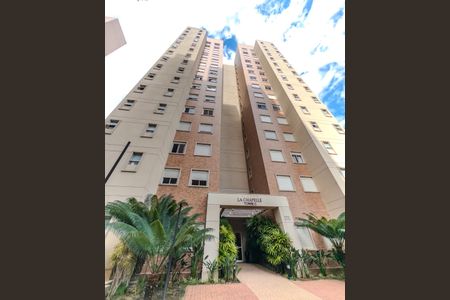 Apartamento à venda com 223m², 3 quartos e 3 vagas Apartamento à venda com 223m², 3 quartos e 3 vagasFachada