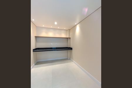 Apartamento à venda com 223m², 3 quartos e 3 vagas Apartamento à venda com 223m², 3 quartos e 3 vagasCozinha