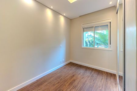 Apartamento à venda com 223m², 3 quartos e 3 vagas Apartamento à venda com 223m², 3 quartos e 3 vagasQuarto