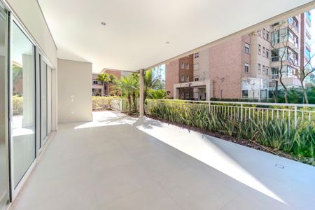 Apartamento à venda com 223m², 3 quartos e 3 vagas Apartamento à venda com 223m², 3 quartos e 3 vagasÁrea externa