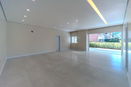 Apartamento à venda com 223m², 3 quartos e 3 vagas Apartamento à venda com 223m², 3 quartos e 3 vagasSala