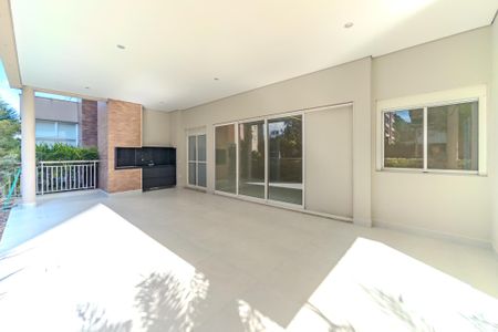 Apartamento à venda com 223m², 3 quartos e 3 vagas Apartamento à venda com 223m², 3 quartos e 3 vagasÁrea externa