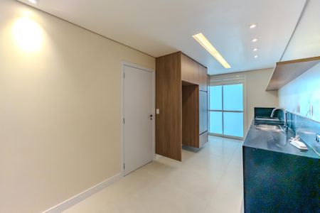 Apartamento à venda com 223m², 3 quartos e 3 vagas Apartamento à venda com 223m², 3 quartos e 3 vagasCozinha