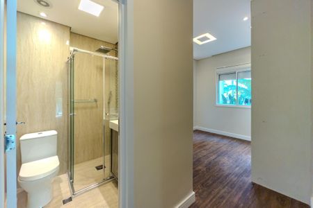 Apartamento à venda com 223m², 3 quartos e 3 vagas Apartamento à venda com 223m², 3 quartos e 3 vagasBanheiro