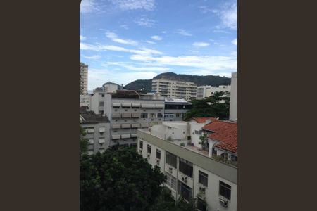 Apartamento para alugar com 220m², 3 quartos e 1 vaga
