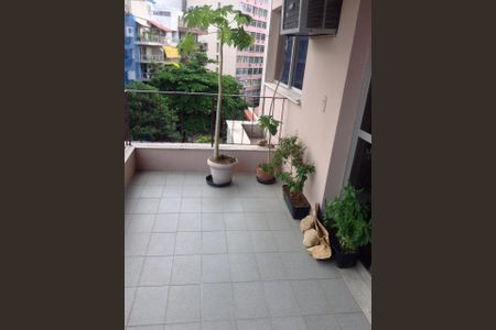 Apartamento para alugar com 220m², 3 quartos e 1 vaga
