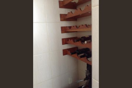 Apartamento para alugar com 220m², 3 quartos e 1 vaga