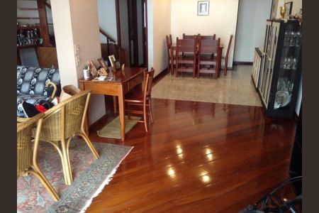 Apartamento para alugar com 3 quartos, 220m² em Humaitá, Rio de Janeiro