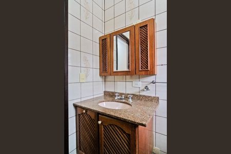 Casa à venda com 125m², 3 quartos e 3 vagasBanheiro