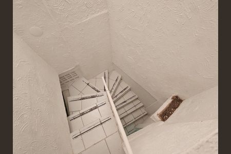 Casa para alugar com 130m², 3 quartos e sem vagaescada 