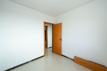 Apartamento à venda com 80m², 3 quartos e 2 vagasQUARTO3