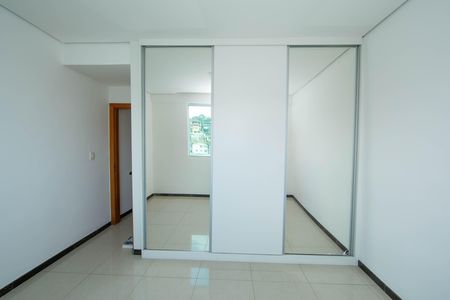 Apartamento à venda com 80m², 3 quartos e 2 vagasQUARTO1