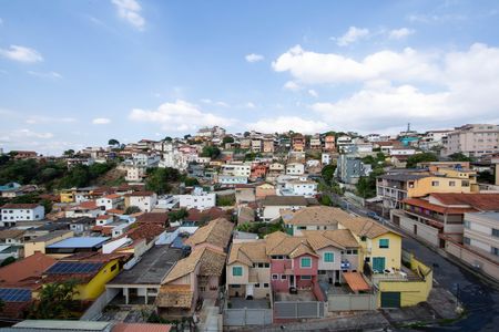 VISTA de apartamento à venda com 3 quartos, 80m² em Alto Caiçaras, Belo Horizonte