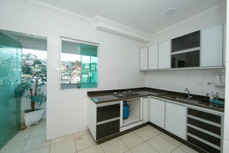 Apartamento à venda com 80m², 3 quartos e 2 vagasCOZINHA