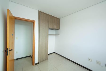 Apartamento à venda com 80m², 3 quartos e 2 vagasQUARTO2