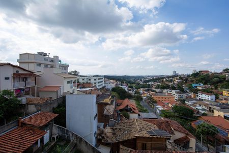 VISTA de apartamento à venda com 3 quartos, 80m² em Alto Caiçaras, Belo Horizonte
