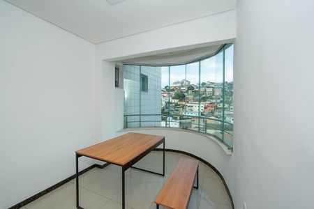 VARANDA de apartamento à venda com 3 quartos, 80m² em Alto Caiçaras, Belo Horizonte