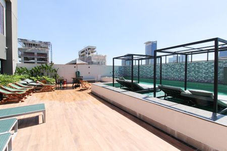 Studio para alugar com 25m², 1 quarto e sem vaga Studio para alugar com 25m², 1 quarto e sem vagaÁrea comum - Piscina