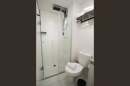 Studio para alugar com 25m², 1 quarto e sem vaga Studio para alugar com 25m², 1 quarto e sem vagaBanheiro