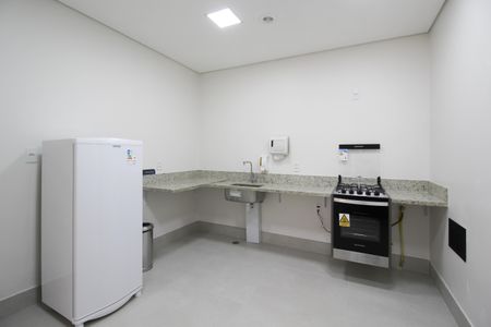 Studio para alugar com 25m², 1 quarto e sem vaga Studio para alugar com 25m², 1 quarto e sem vagaÁrea comum - Salão de festas