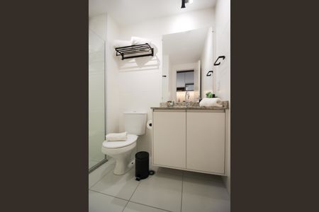 Studio para alugar com 25m², 1 quarto e sem vaga Studio para alugar com 25m², 1 quarto e sem vagaBanheiro
