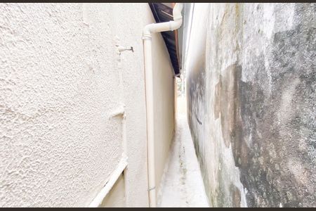 Casa para alugar com 55m², 2 quartos e sem vagaCorredor externo