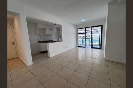 Apartamento para alugar com 83m², 3 quartos e 1 vaga Apartamento para alugar com 83m², 3 quartos e 1 vagaSala