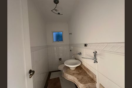 Casa de condomínio para alugar com 450m², 4 quartos e 4 vagasLavabo