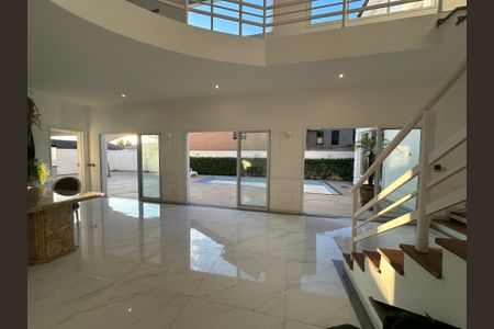 Casa de condomínio para alugar com 450m², 4 quartos e 4 vagasSala de Jantar