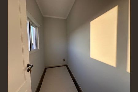 Casa de condomínio para alugar com 450m², 4 quartos e 4 vagasCloset da suíte 2