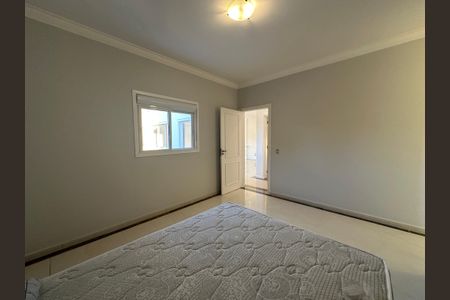 Casa de condomínio para alugar com 450m², 4 quartos e 4 vagasSuíte 2