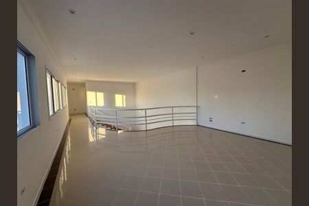 Casa de condomínio para alugar com 450m², 4 quartos e 4 vagasSala de TV