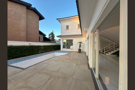 Casa de condomínio para alugar com 450m², 4 quartos e 4 vagasPiscina