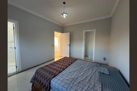 Casa de condomínio para alugar com 450m², 4 quartos e 4 vagasSuíte 3