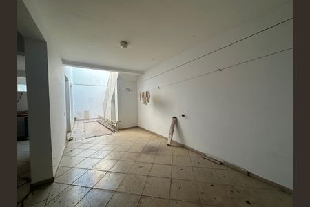 Casa de condomínio para alugar com 450m², 4 quartos e 4 vagasSalão de Festas