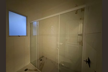 Casa de condomínio para alugar com 450m², 4 quartos e 4 vagasBanheiro da Suíte 4