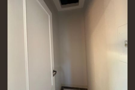 Casa de condomínio para alugar com 450m², 4 quartos e 4 vagasCloset da suíte 1