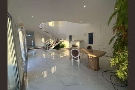 Casa de condomínio para alugar com 450m², 4 quartos e 4 vagasSala de Jantar